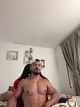 Show modela Ezzio_Scolaro na web-kameri