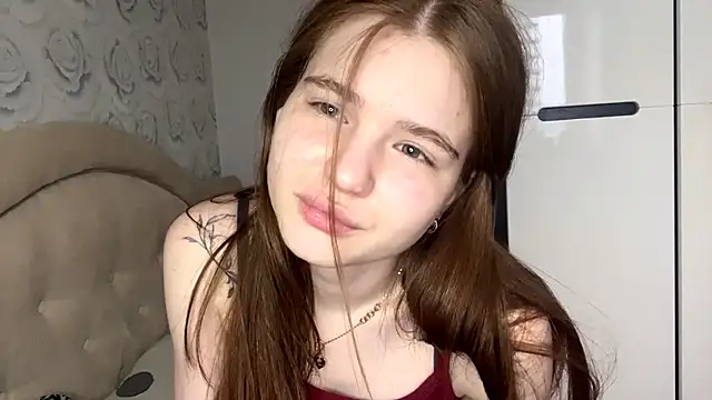 Show modela braveblush na web-kameri