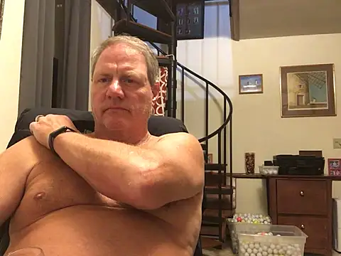 Muffsfriend8364 Show in webcam