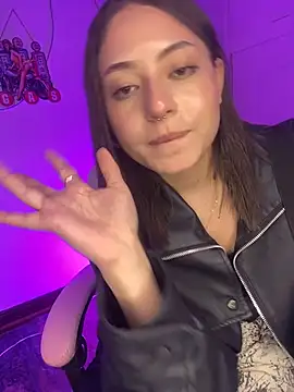 Chat XXX ao vivo de PrettyAmber