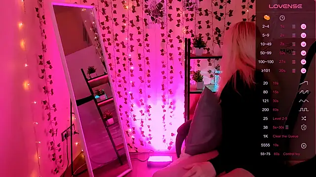 AnyaTaylor_ élő XXX-chatje