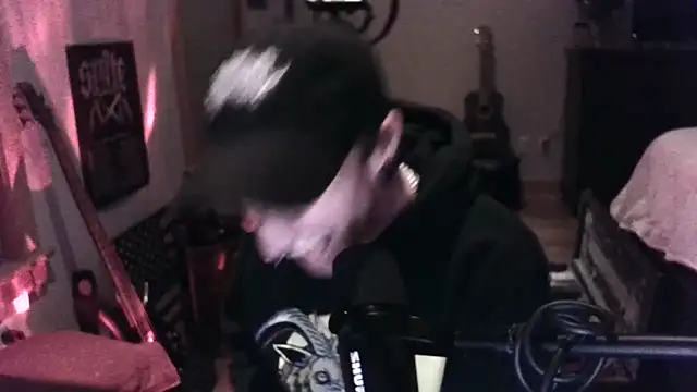 LEVIATHANX666: вебкам-шоу