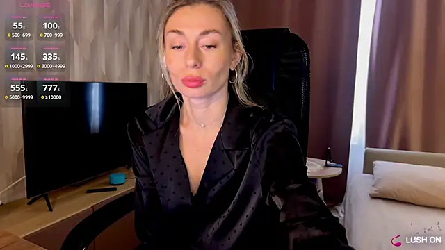 DannaEvan Adlı Modelin Canlı XXX Sohbeti