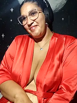 Chat XXX en directo de Ivy_horse_