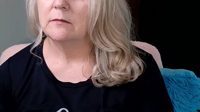 Kaitlyn_Wintersのウェブカメラショー