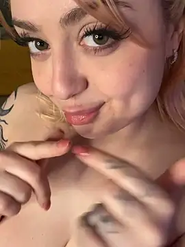 KellyMoors Live XXX-chat