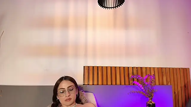AndraCyruss Live XXX-chat