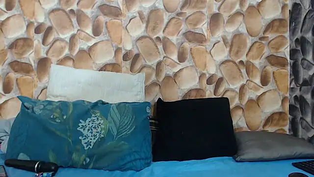 BadAss_Bee Adlı Modelin Canlı XXX Sohbeti