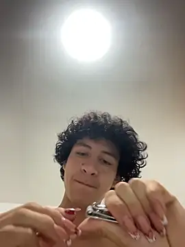 Emmyy_Fantasyのウェブカメラショー