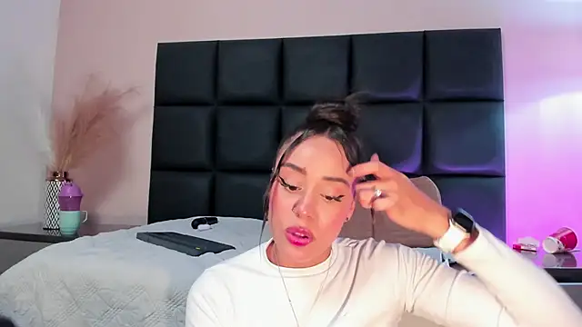 NoraDasilva Live XXX-chat