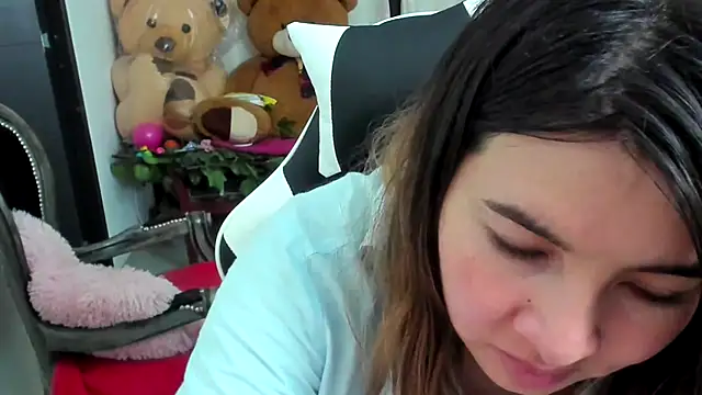 __Emma__11__Lecat_ Adlı Modelin Canlı XXX Sohbeti