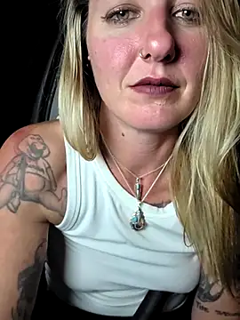 Show Webcam de SheIsSomething