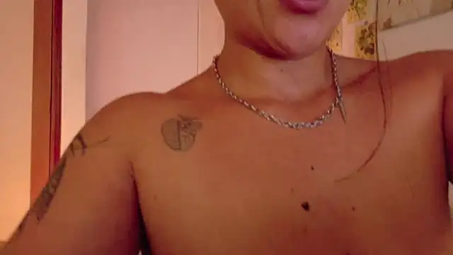 selva-salvajeのウェブカメラショー