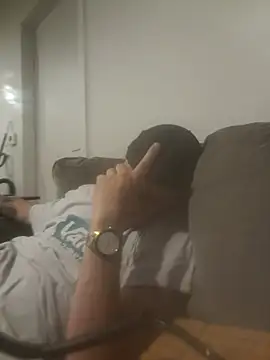 yourMasterisBored live XXX chat