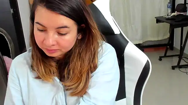 __Emma__11__Lecat_'s Live XXX Chat