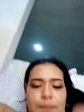 Emily_Rouse23's Live XXX Chat