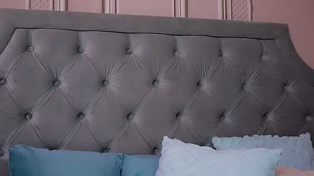 Živý XXX chat LucyAddison