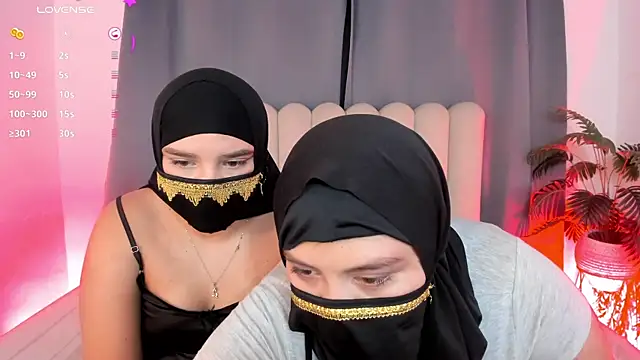 aziza_dalila02 即時 XXX 聊天