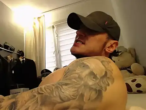 Show modela ballardbret na web-kameri