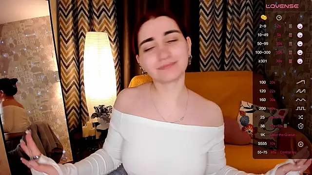 Chat XXX en directo de hannacheekss_