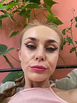 دردشة White_mistress الجنسية المباشرة