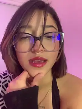 Chat XXX en directo de LilithMonette