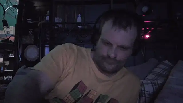 charactrzero webkamerás műsora