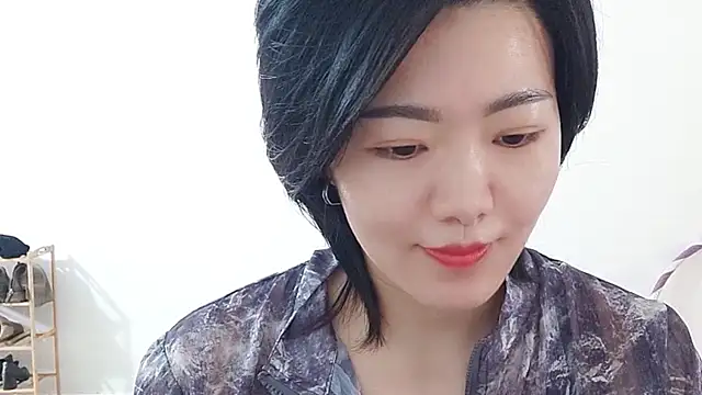 Nikishine 在線直播表演