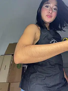 AriBunny18 Live XXX Chat