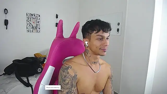 Leonard_Price live XXX chat