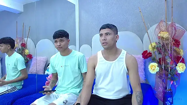 Pertunjukan Kamera Web party_duo_playboy