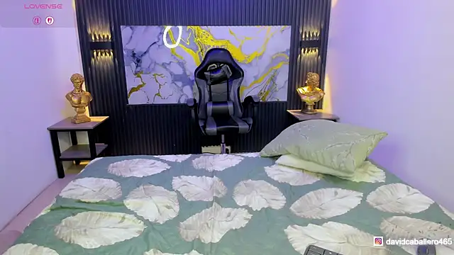 Estiv18_n Live XXX chat