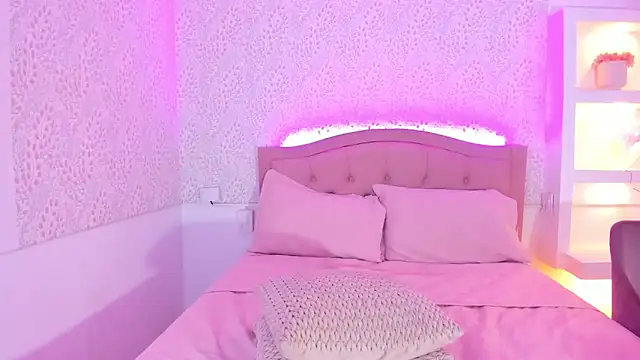 layla-Play Chat XXX in diretta