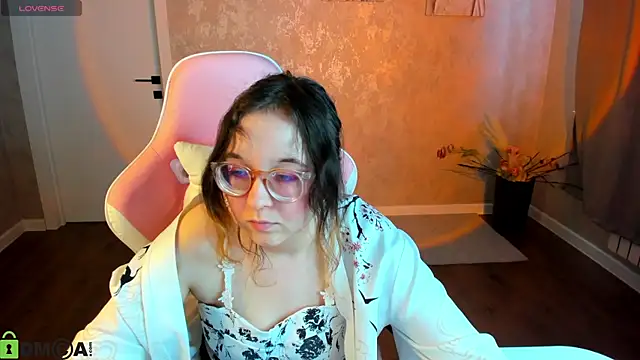 Aleks-casterのライブXXXチャット