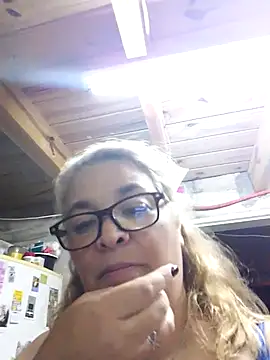 momismilf544のライブXXXチャット