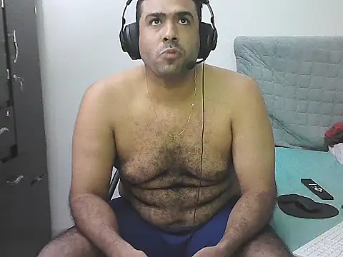 AlphaLatinoBear – webcam-show