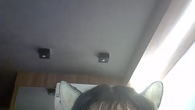 Chat +18 de SkinnyKitten ao vivo