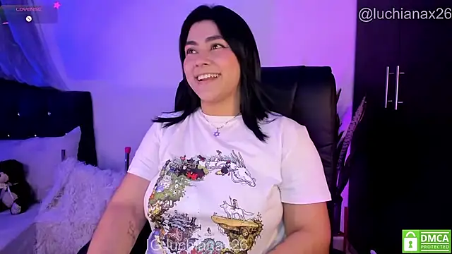 Živý XXX chat lucy26_