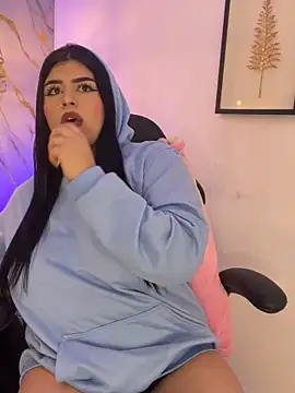 Kariina__69's Live XXX Chat