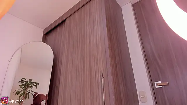 ly_mor_ 现场XXX聊天