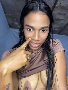 FlorSalvaje_ élő XXX-chatje