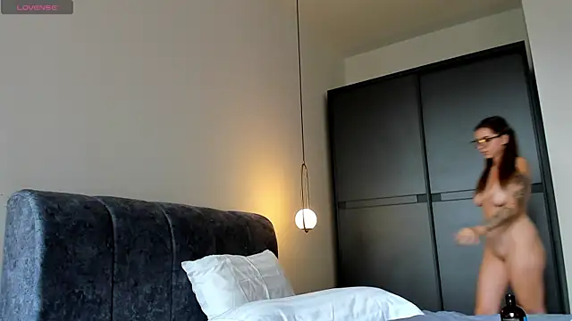 Chat +18 de wow_lina ao vivo