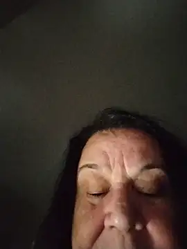 Yaya_Mineira Adlı Modelin Canlı XXX Sohbeti