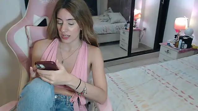 _SexyDoll_ Chat XXX live