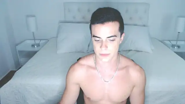 mr_hunterx's Webcam Show