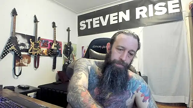 โชว์เว็บแคมของ StevenRiseNYC