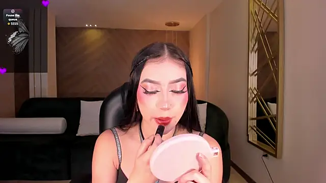 BriannaFox1 Adlı Modelin Canlı XXX Sohbeti