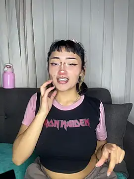 Chat XXX Live baby_akuma