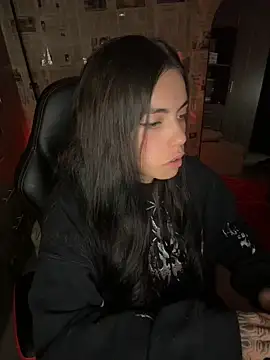 i_am_nina_: онлайн-секс-чат