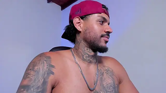 Pertunjukan Kamera Web LuigiVitale_1